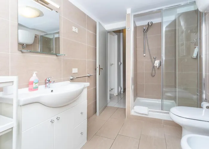 Apartment Leisure & Business In Prati San Pietro Valadier *
