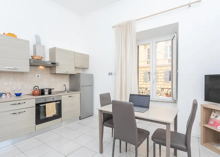 Leisure&business In Prati San Pietro Valadier Apartment