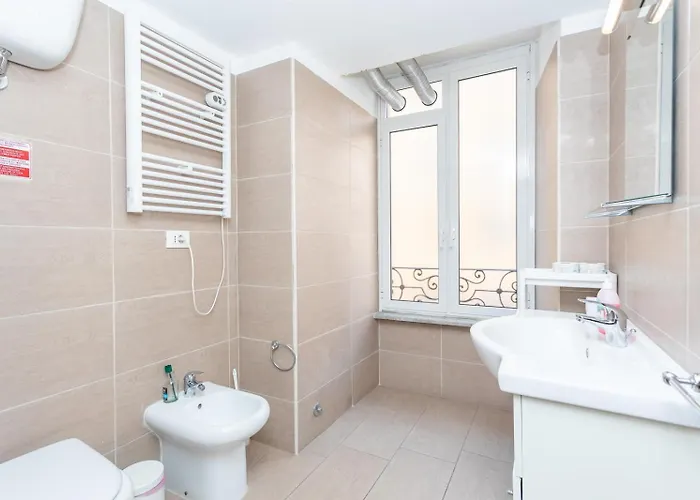 Leisure & Business In Prati San Pietro Valadier Apartment